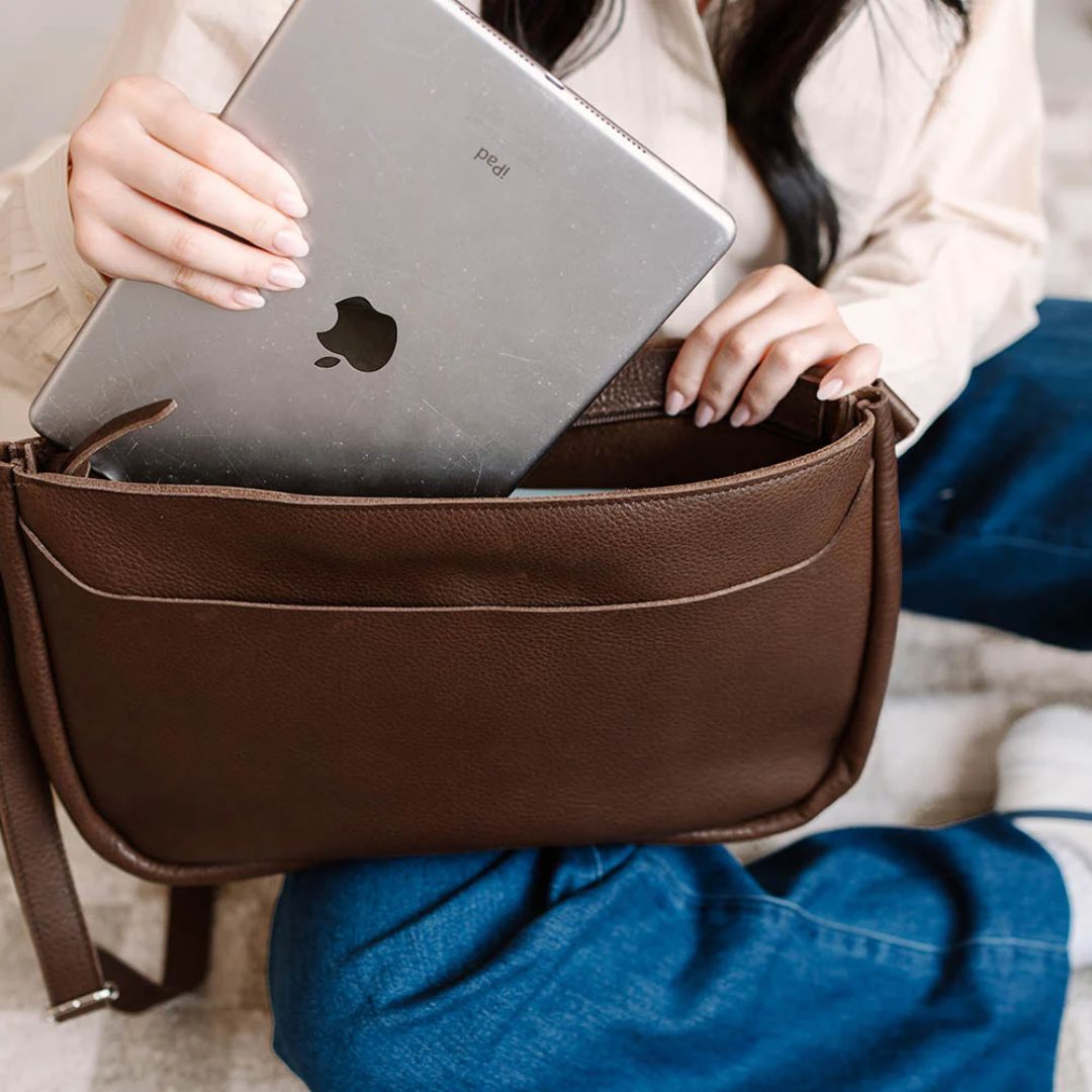 Crossbody veske, Plant Sitter, mørk brun skin used look
