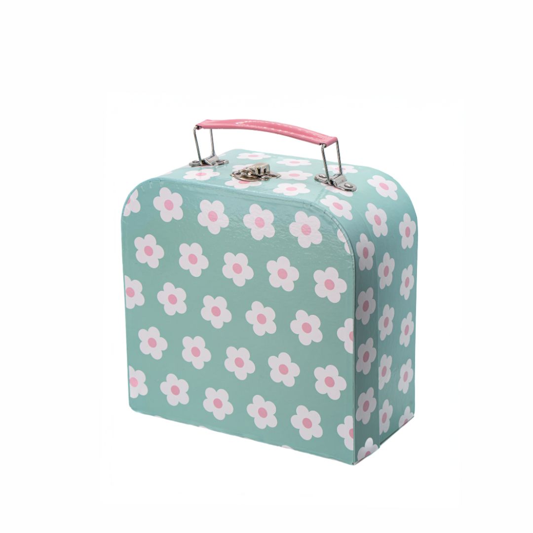 Pastell koffert med blomster fra Sass & Belle, oppbevaring til Tea for Two barneservise