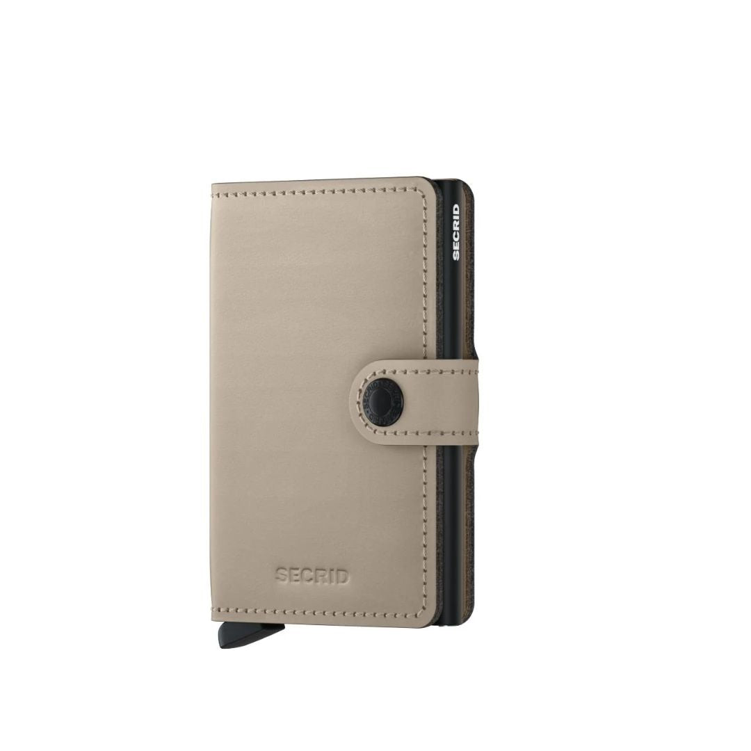 Secrid Miniwallet Matte Desert kompakt sandfarget lommebok-kortholder i matt lær.